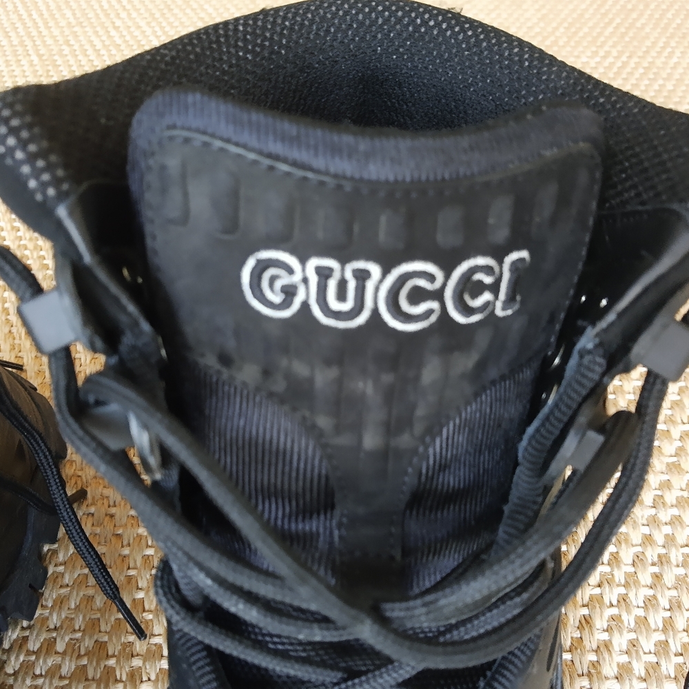 Nwb. Authentic. Gucci ankle lace up boots - Picture 4 of 10